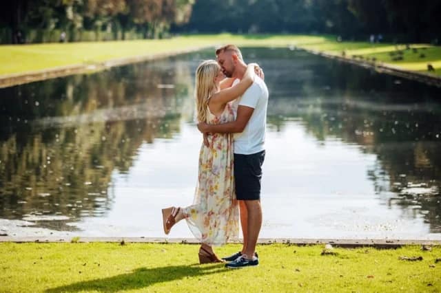 Pre-Wedding Fotoshooting 💛 ist auch wundershönes Moment für zukunfte Braut und Bräutigam💛🥹
Wunderschöne @melli_d_e und Thomas ⭐️💙