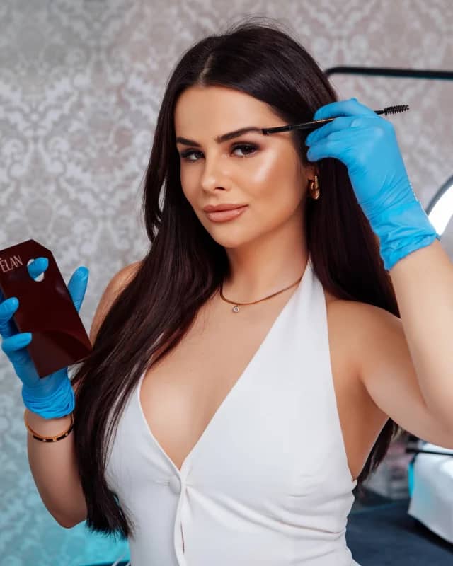 Meine tolle Beauty @lashesandmore_beauty 🌹
Ich bin immer so begeistert, wann wir solche Fotos machen 🥹